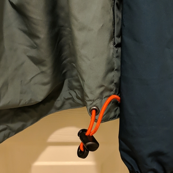 NWT ADIDAS CLIMATE HOODED JACKET - Picture 8 of 8